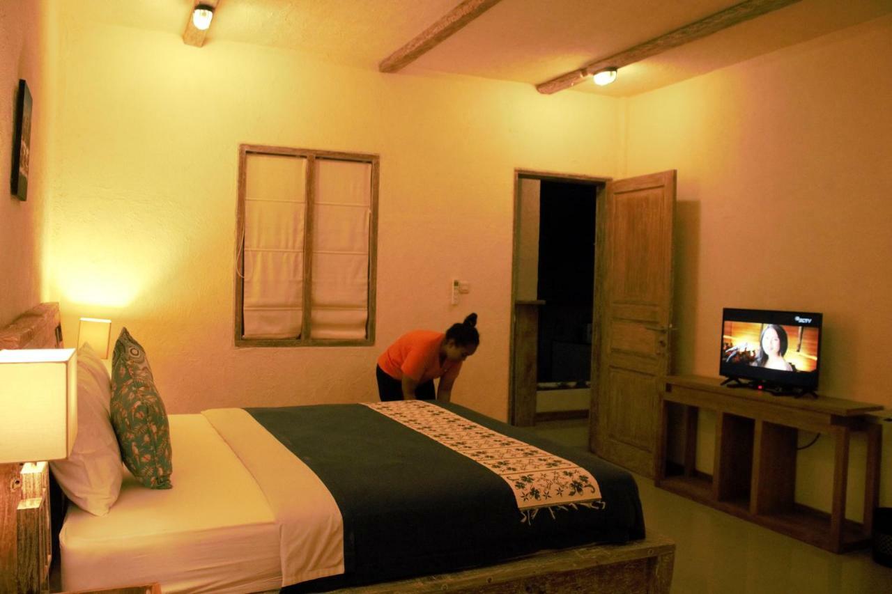 Adore Guesthouse อาเม็ด ภายนอก รูปภาพ